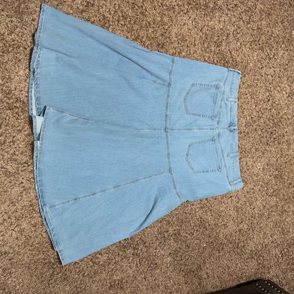 Torrid Denim A-Line Skirt – Size 26 - Picture 3 of 5